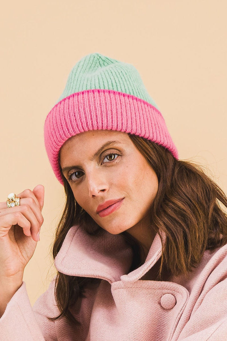 Helias Green & pink beanie