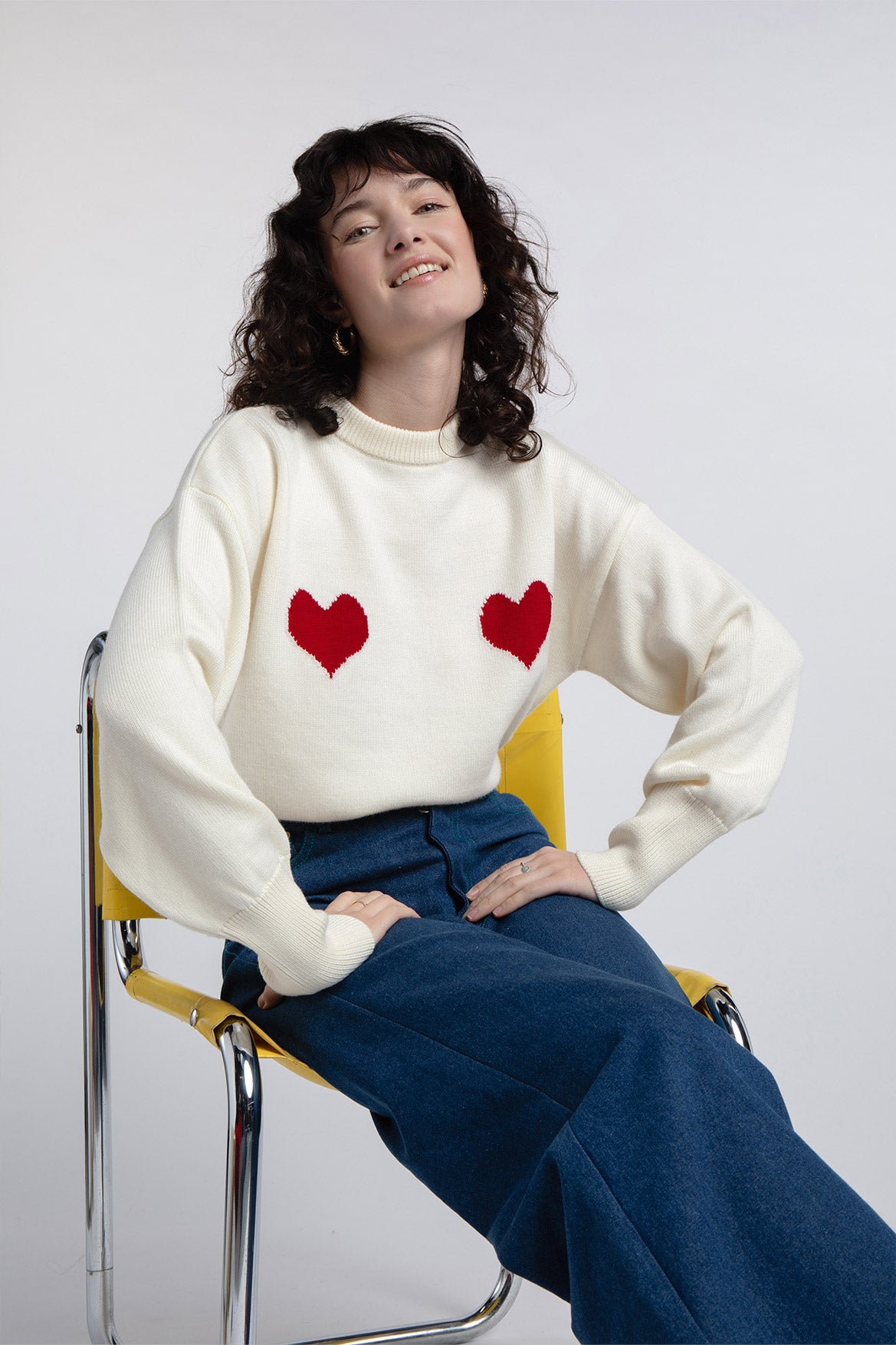 Pull Côme écru cœurs rouges