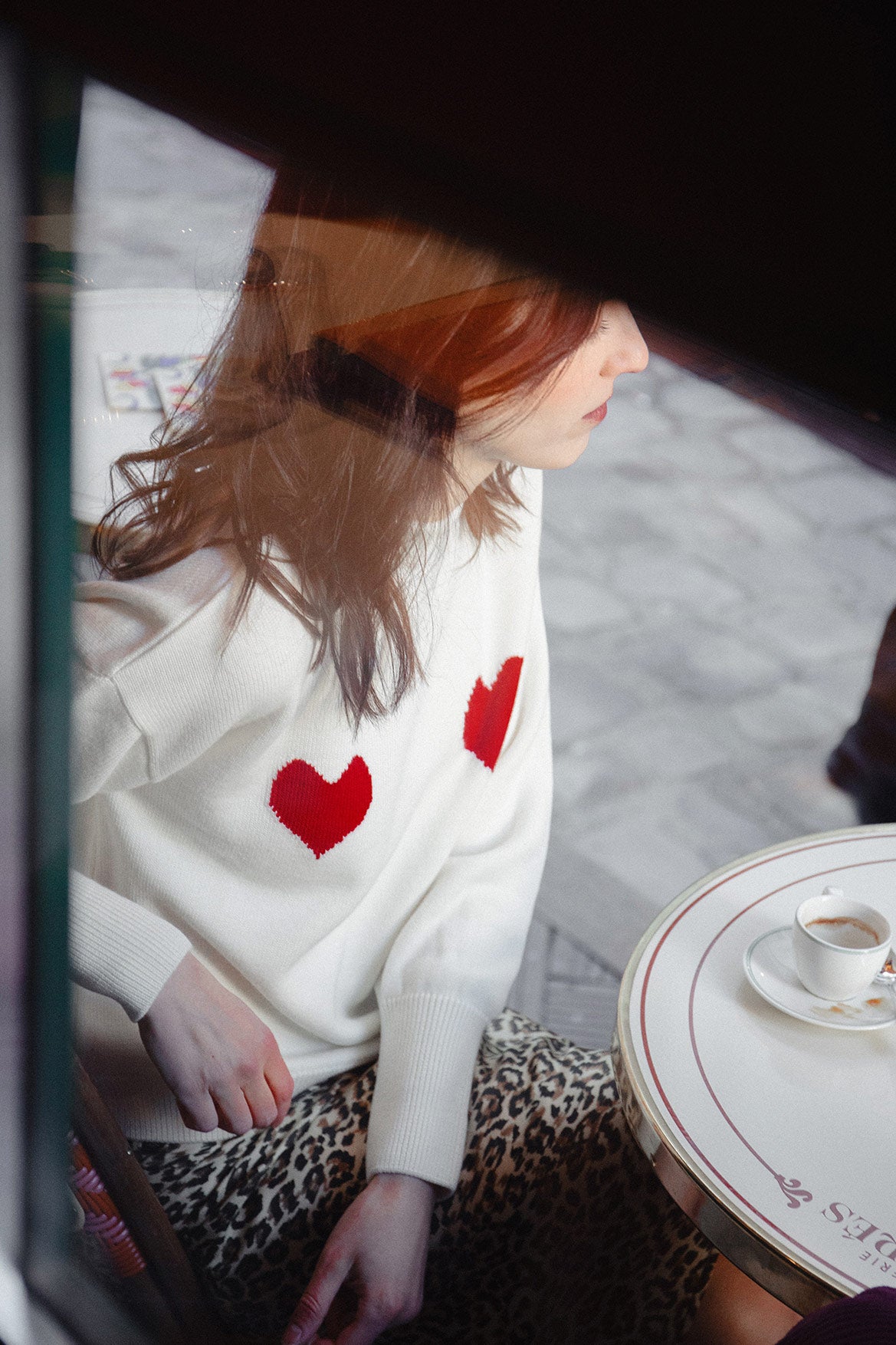 Côme ecru sweater with red hearts