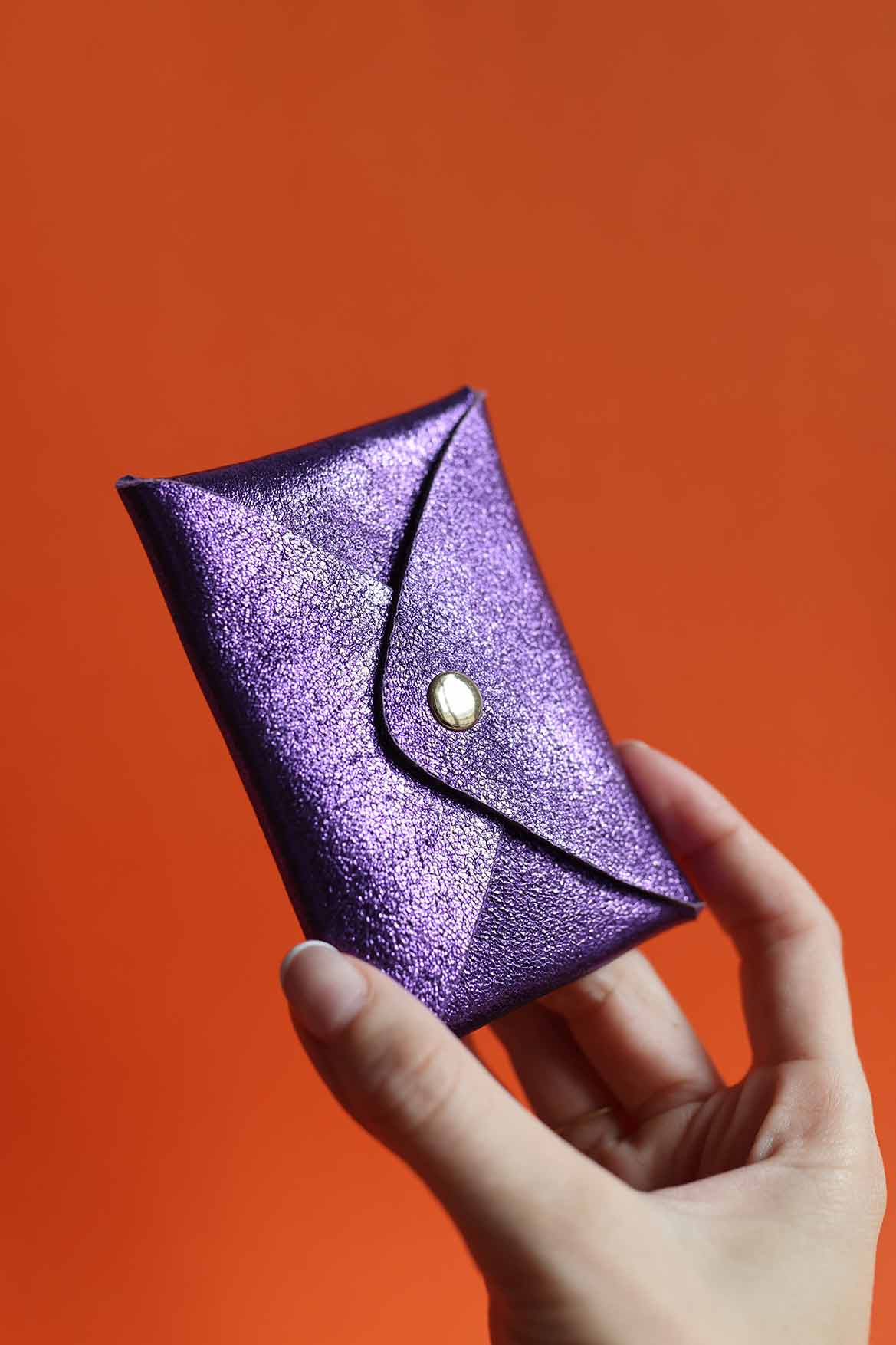 Iridescent leather card holder