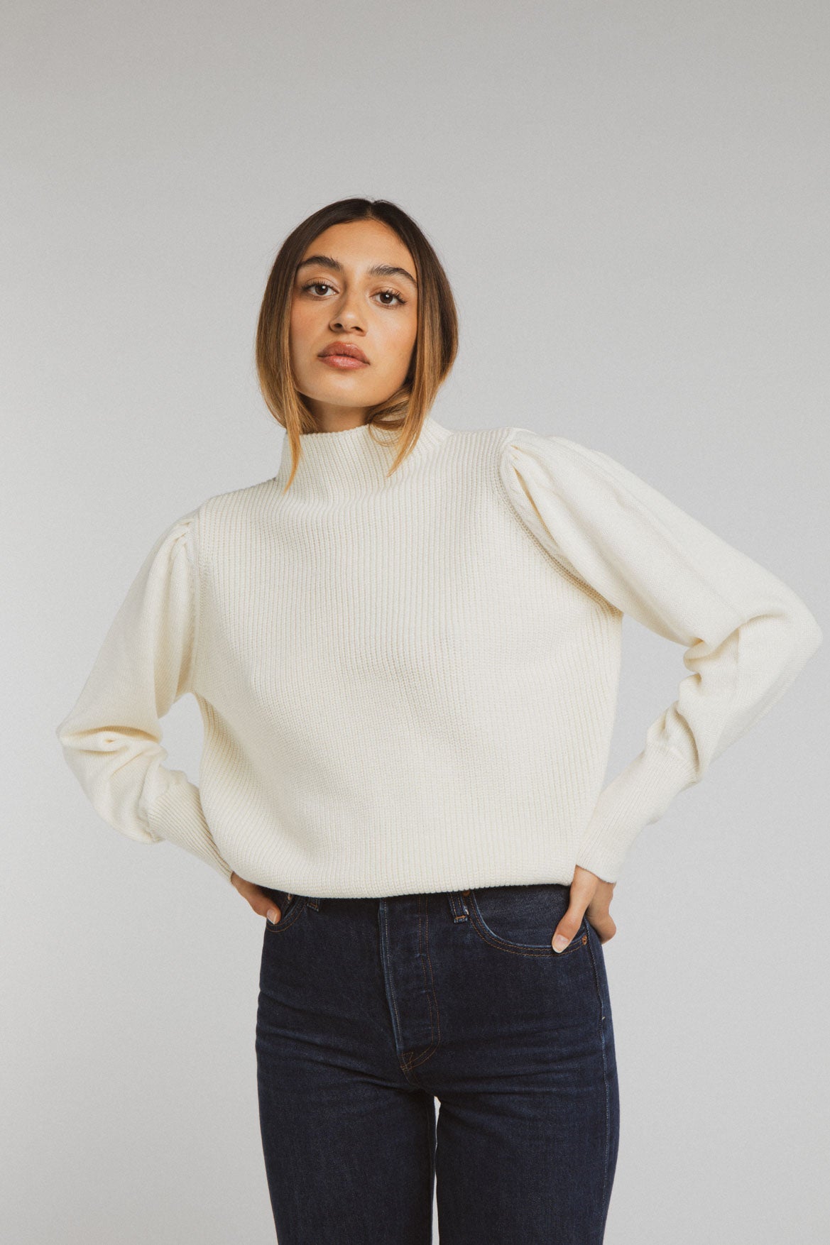 The new ecru Léo sweater
