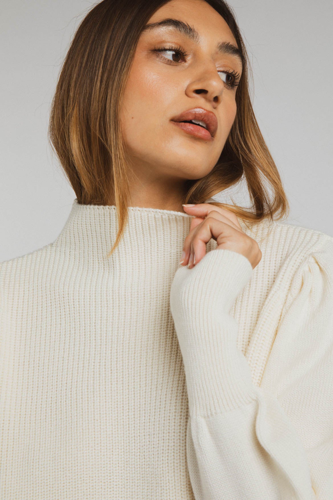 The new ecru Léo sweater
