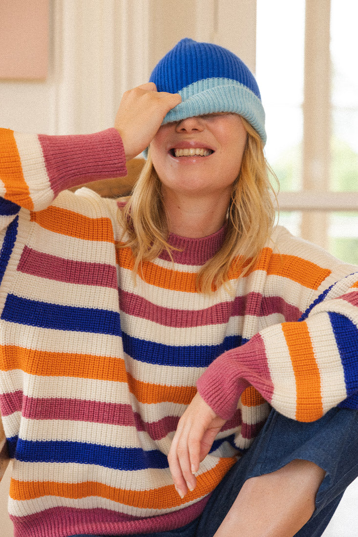 Arthur blue hat