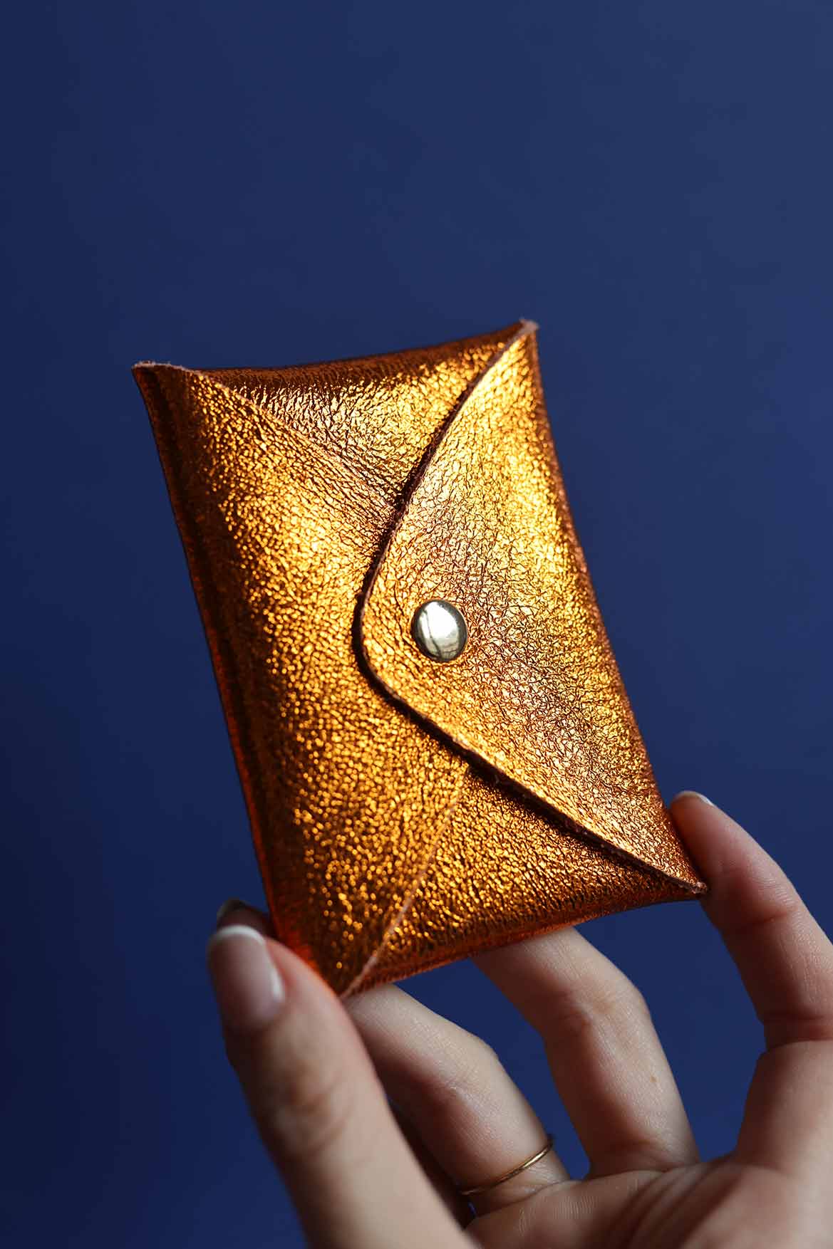 Iridescent leather card holder