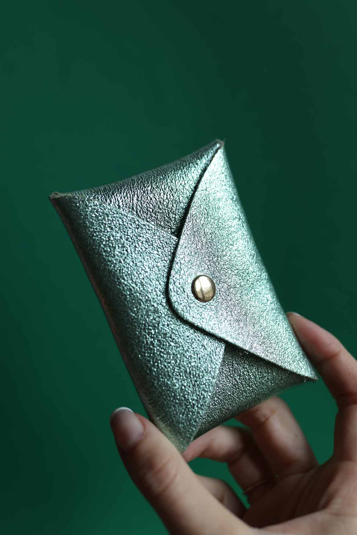 Iridescent leather card holder